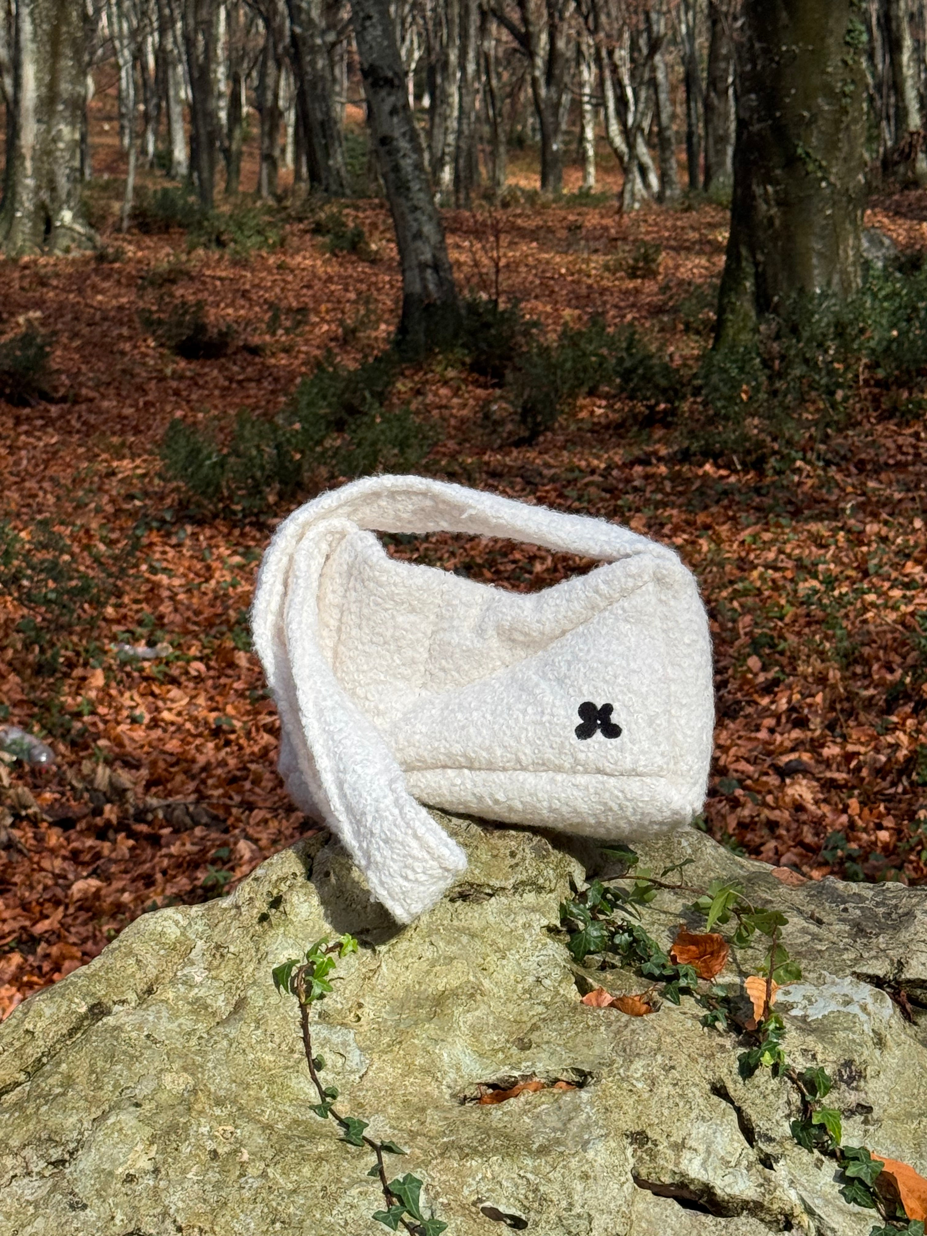Puffyit White Pile